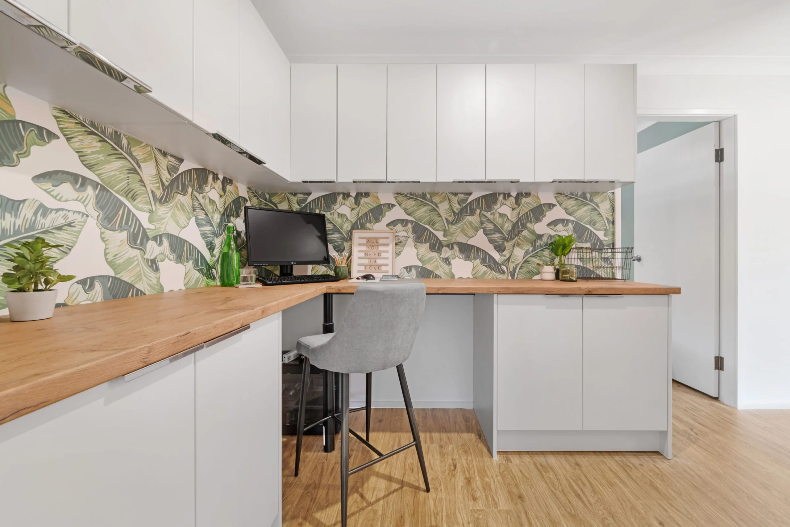 Pale Lancelot Oak By Duropal - Laminate Benchtops - Image 3