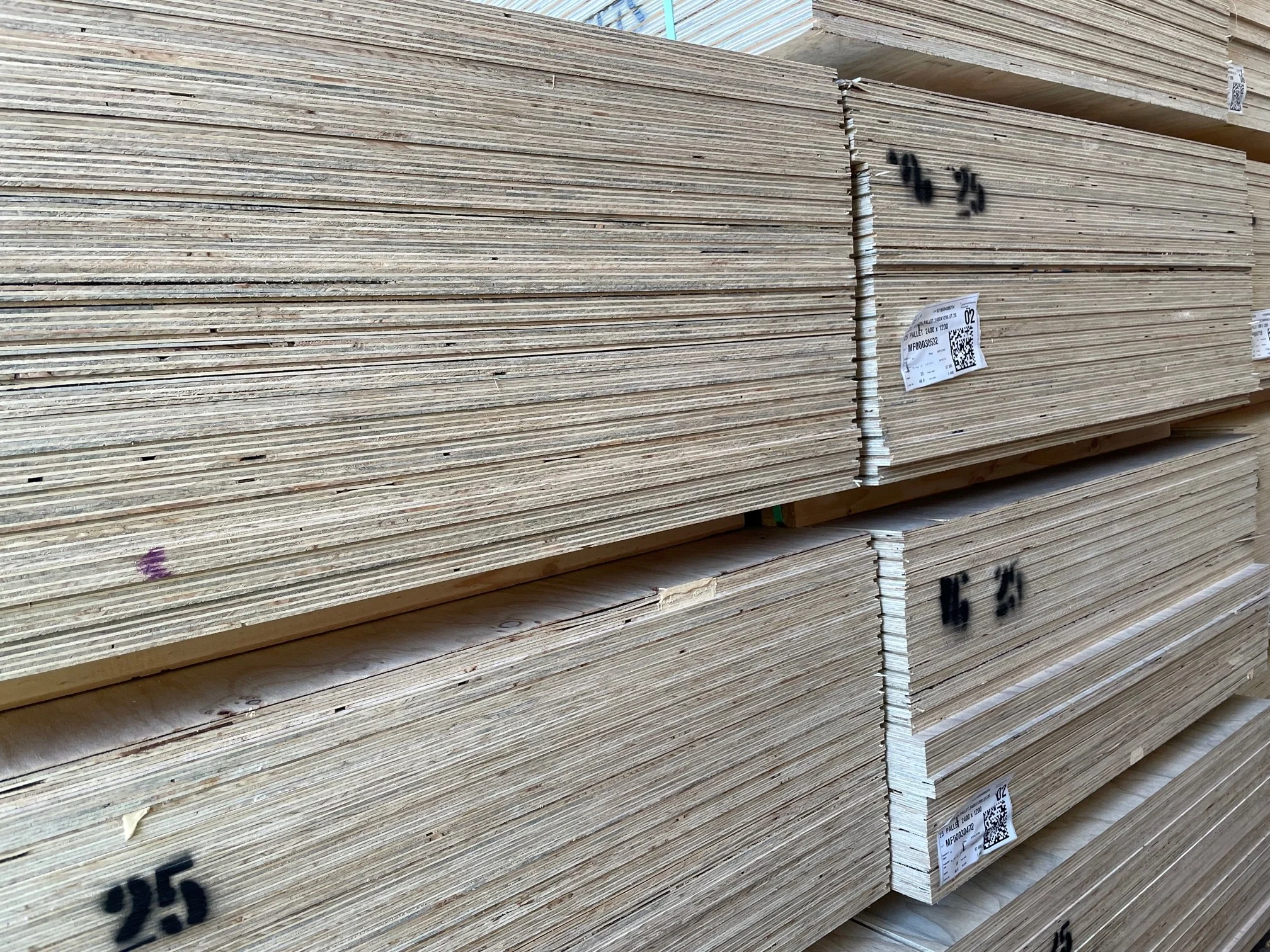 Pine Non-Structural Plywood 25mm x 2400x1200mm - Image 5