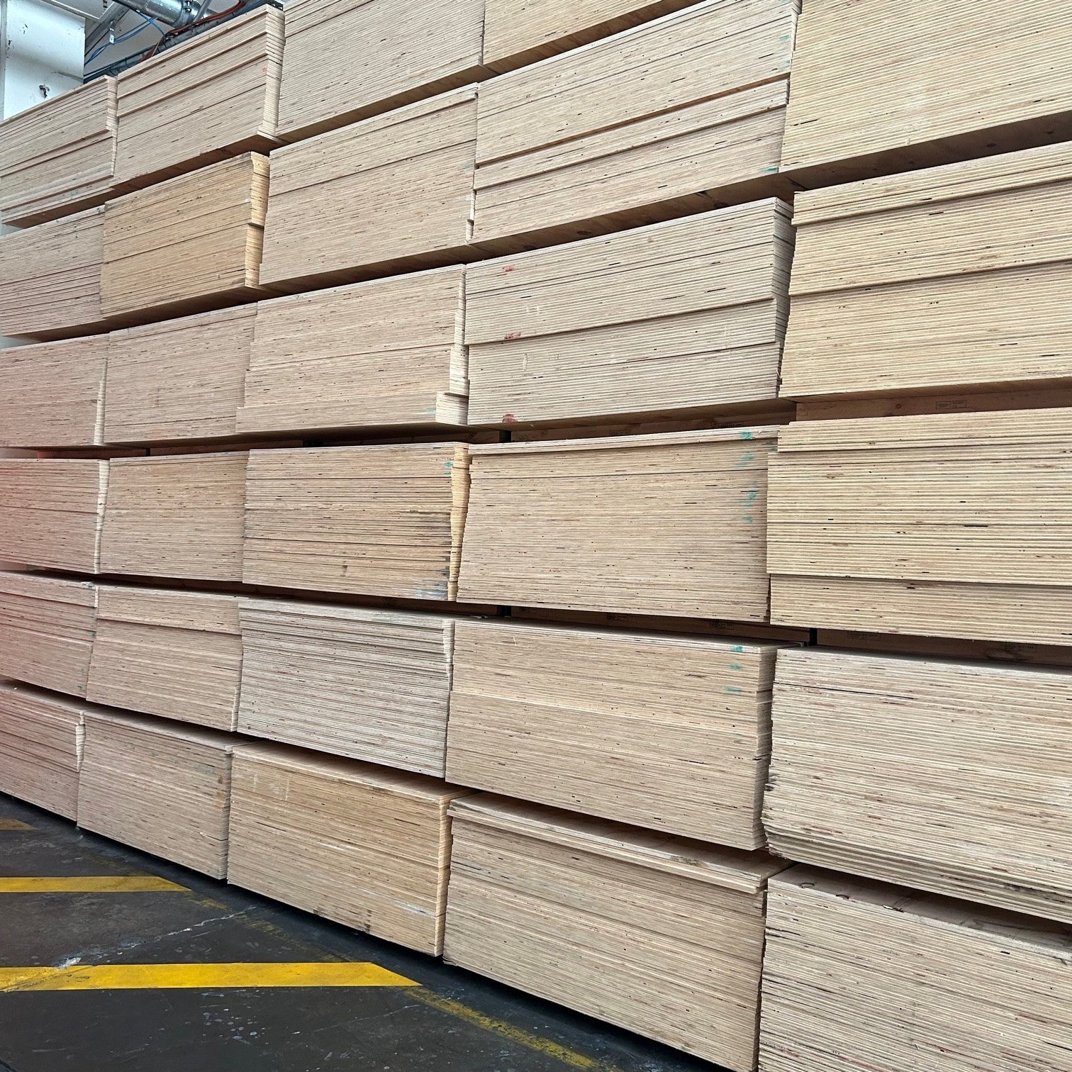 Pine Non-Structural Plywood 25mm x 2400x1200mm - Image 6